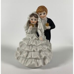 Vintage Lefton Bride and Groom Gold Hearts Ruffle Porcelain Cake Topper Figurine